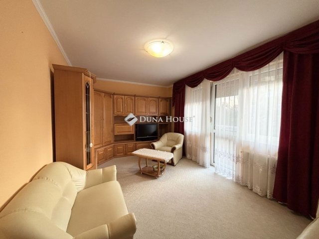 Eladó téglalakás, Debrecenben 75.9 M Ft, 2 szobás