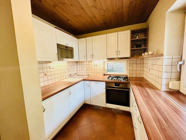 Eladó családi ház, Tökölön 89.9 M Ft, 4 szobás
