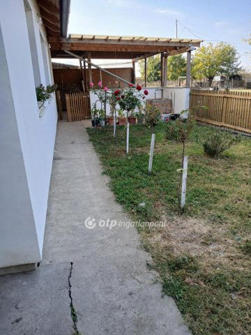 Eladó sorház, Mohácson 52 M Ft, 4 szobás / költözzbe.hu