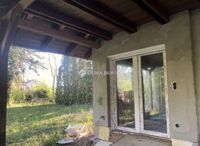 Eladó nyaraló, Tasson 25 M Ft, 1 szobás / költözzbe.hu