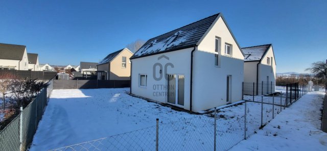 Eladó ikerház, Vácon 99.9 M Ft, 4 szobás / költözzbe.hu