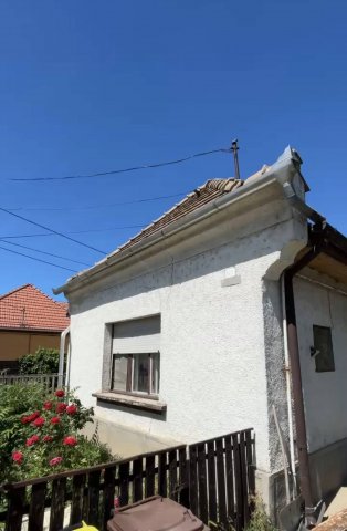 Eladó családi ház, Naszályon 32 M Ft, 3 szobás