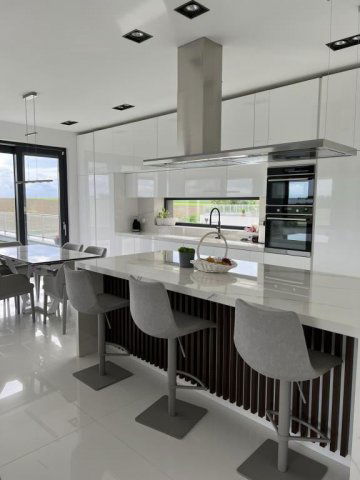 Eladó téglalakás, Tatán 159.99 M Ft, 3 szobás