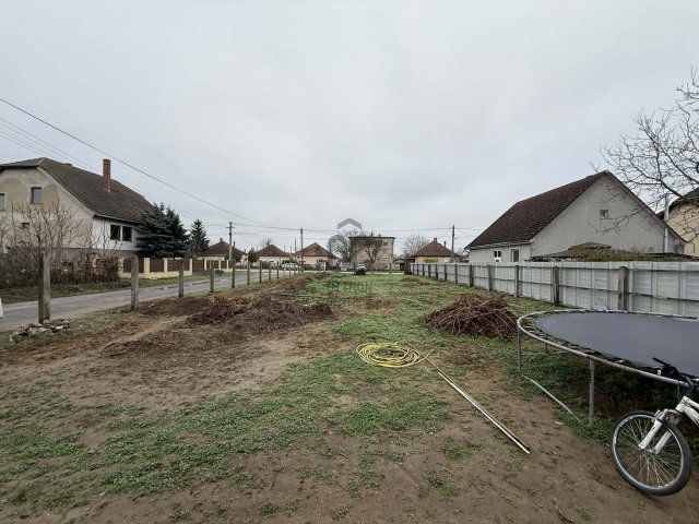 Eladó telek, Kemecsén 13.9 M Ft / költözzbe.hu