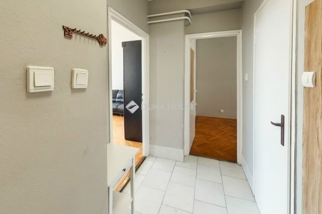 Eladó téglalakás, Szentendrén 69.9 M Ft, 3 szobás