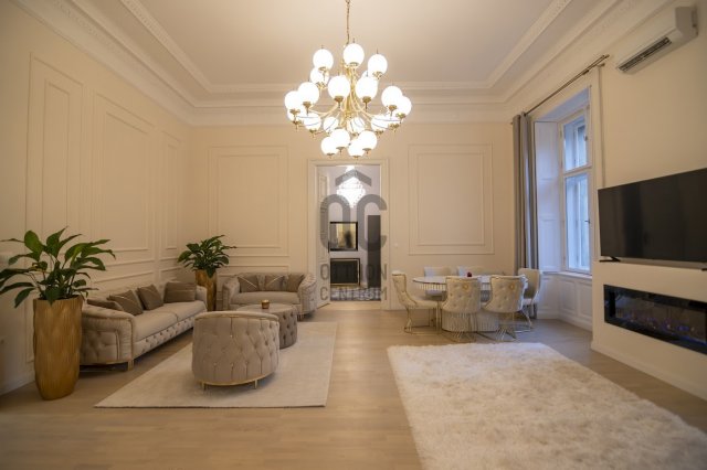 Kiadó téglalakás, albérlet, VI. kerületben, Andrássy úton