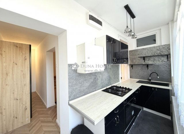 Eladó téglalakás, Budapesten, XX. kerületben 70 M Ft, 3 szobás