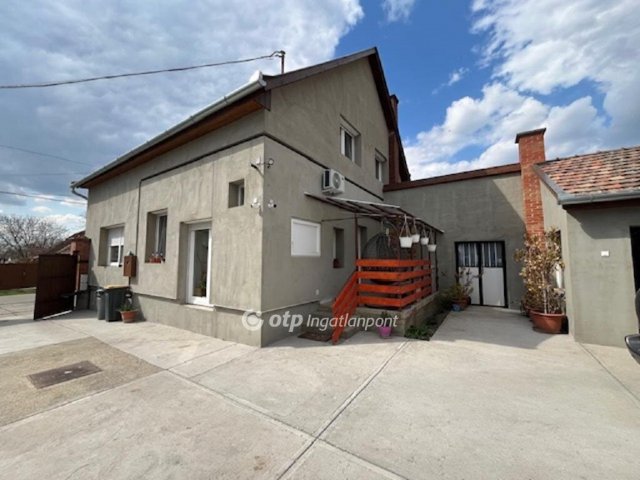 Eladó családi ház, Jánoshalmán 49.9 M Ft, 3+2 szobás