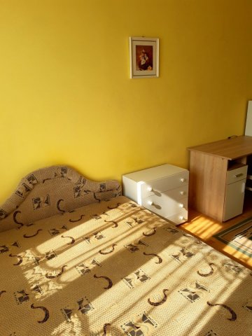 Kiadó panellakás, albérlet, Debrecenben 200 E Ft / hó, 2 szobás