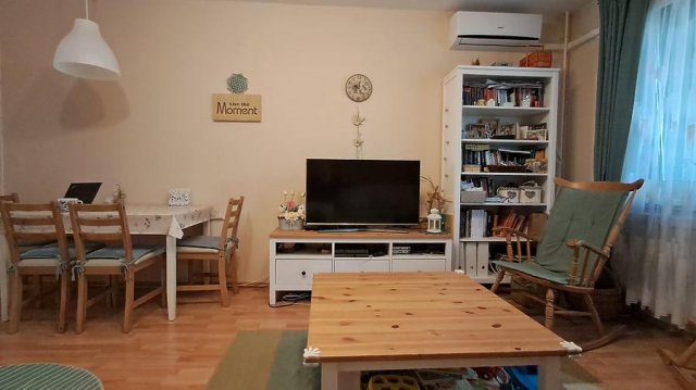 Eladó panellakás, Budapesten, XV. kerületben, Vácegres utcában