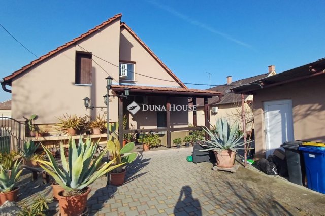 Eladó családi ház, Nagykőrösön, Regős utcában 81 M Ft