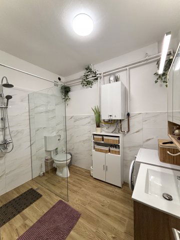 Eladó sorház, Zamárdiban 147 M Ft, 6 szobás