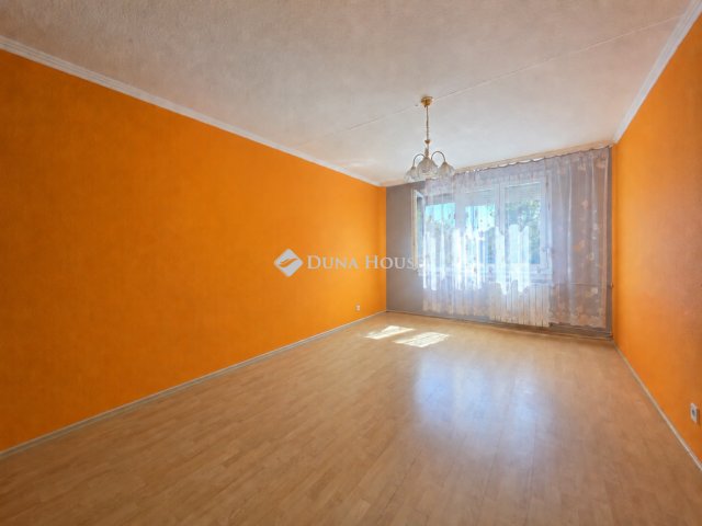 Eladó panellakás, Budapesten, XV. kerületben 62.9 M Ft, 2 szobás