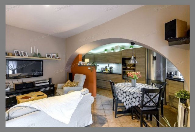 Eladó téglalakás, Sopronban 65 M Ft, 3 szobás