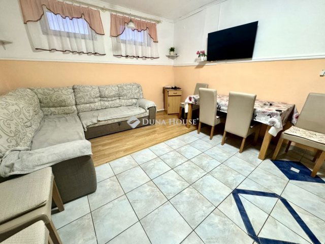 Eladó családi ház, Olaszfán 39.9 M Ft, 4 szobás