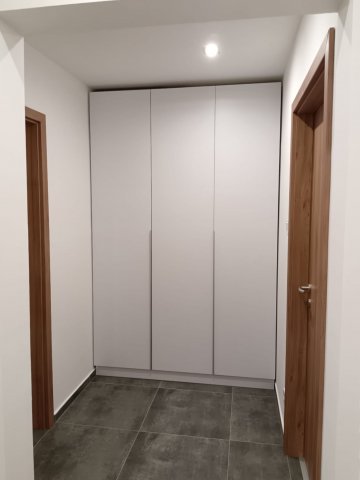 Eladó panellakás, Szegeden, Kereszttöltés utcában 64.5 M Ft