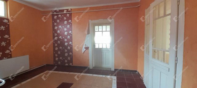 Eladó családi ház, Vámosgyörkön 24 M Ft, 3 szobás