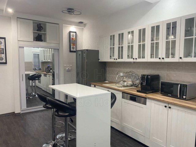 Eladó téglalakás, Nagykanizsán 64.5 M Ft, 1 szobás