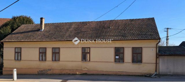 Eladó családi ház, Villányban 44 M Ft, 4 szobás