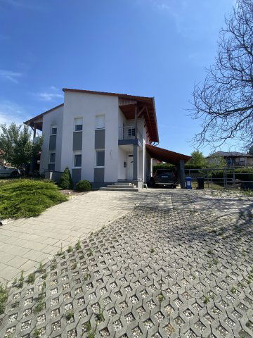Eladó ikerház, Kaposváron 109 M Ft, 4 szobás