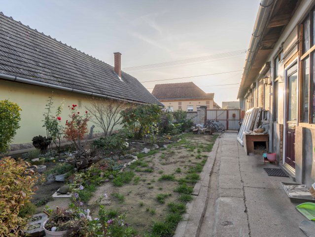 Eladó családi ház, Tolnán, Bercsényi utcában 27 M Ft, 3 szobás