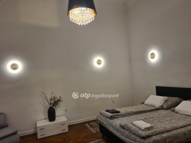 Eladó téglalakás, Budapesten, V. kerületben 109 M Ft, 2 szobás