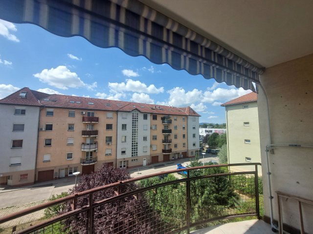 Eladó téglalakás, Budapesten, XV. kerületben 99.5 M Ft, 3 szobás