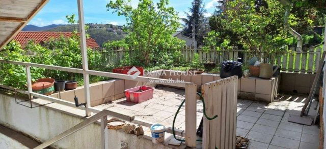 Eladó családi ház, Budapesten, II. kerületben 180 M Ft, 3 szobás