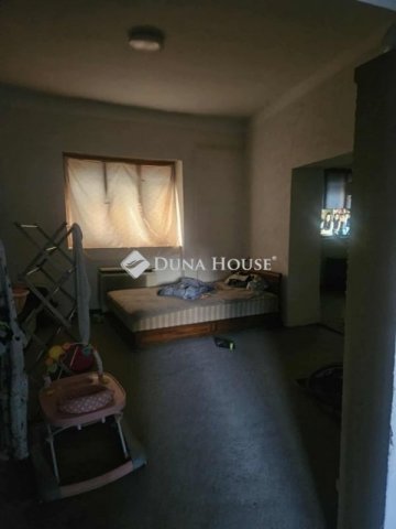 Eladó családi ház, Kiskunfélegyházán 22.141 M Ft, 2 szobás