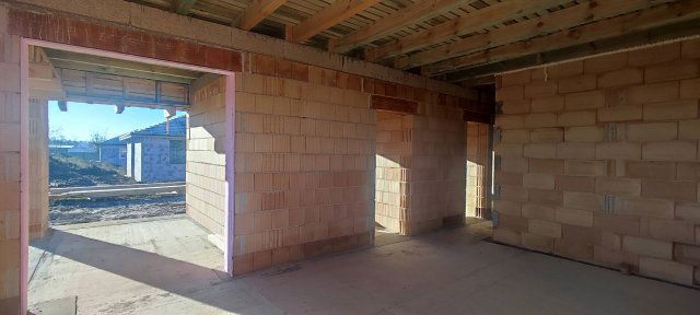 Eladó ikerház, Szombathelyen 79.9 M Ft, 2+2 szobás