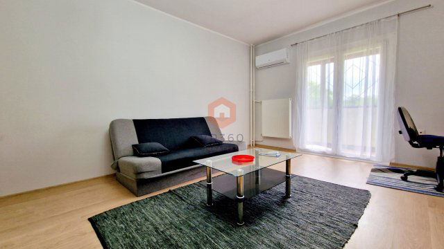 Eladó panellakás, Pécsett 45 M Ft, 2 szobás