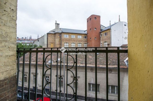 Eladó téglalakás, Budapesten, VII. kerületben 59.5 M Ft