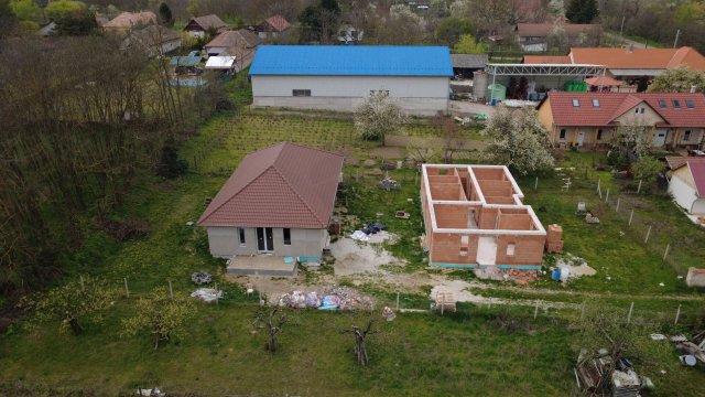 Eladó családi ház, Kókán 59.99 M Ft, 4 szobás