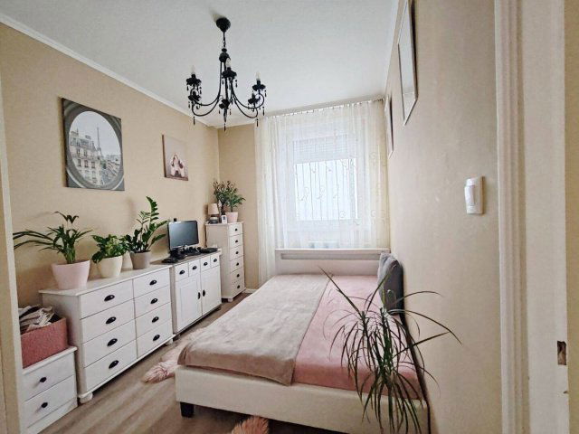 Eladó panellakás, Budapesten, XXI. kerületben 54.9 M Ft