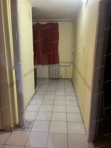 Eladó panellakás, Kecskeméten 39.9 M Ft, 2 szobás