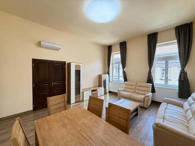 Eladó téglalakás, Budapesten, VII. kerületben, Király utcában