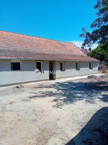 Eladó családi ház, Pálmonostorán 8.3 M Ft, 1 szobás