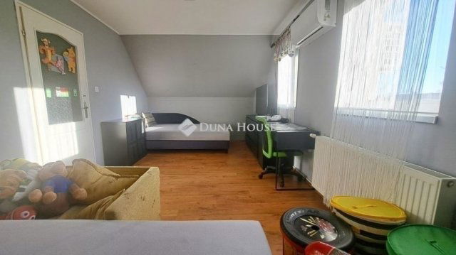 Eladó ikerház, Üllőn 125 M Ft, 5 szobás / költözzbe.hu