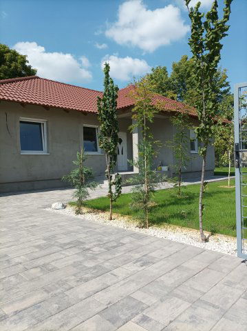 Eladó családi ház, Tiszakécskén 59.9 M Ft, 3 szobás