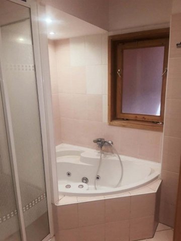 Kiadó téglalakás, albérlet, Székesfehérvárott 215 E Ft / hó