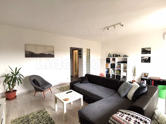 Eladó téglalakás, Keszthelyen 53.9 M Ft, 2 szobás