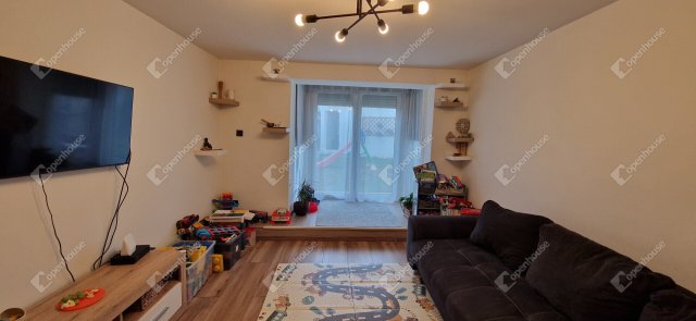 Eladó családi ház, Győrött 94.9 M Ft, 3 szobás