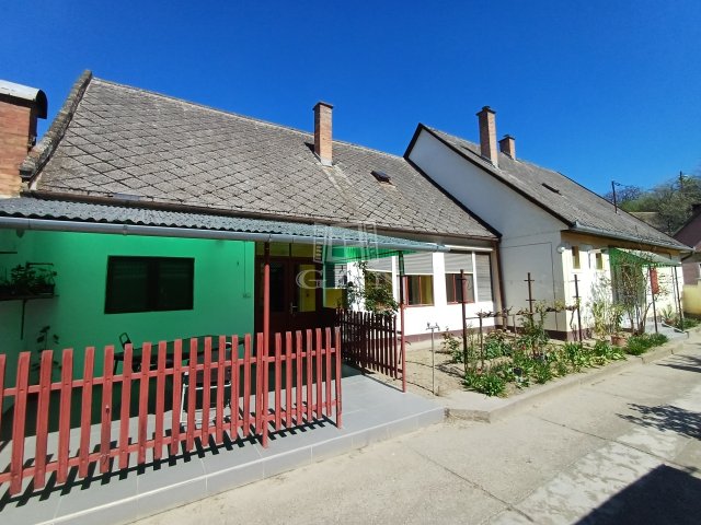 Eladó családi ház, Nemesnádudvaron 29.9 M Ft, 3 szobás