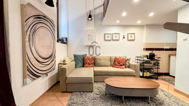 Eladó téglalakás, Budapesten, VI. kerületben 44.9 M Ft, 1 szobás