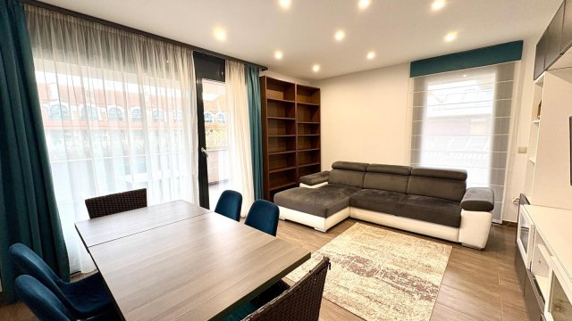 Kiadó téglalakás, albérlet, Debrecenben 380 E Ft / hó, 3 szobás