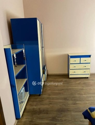 Eladó téglalakás, Mohácson 42 M Ft, 2 szobás