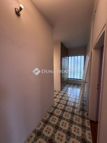 Eladó családi ház, Ceglédbercelen 67 M Ft, 5 szobás