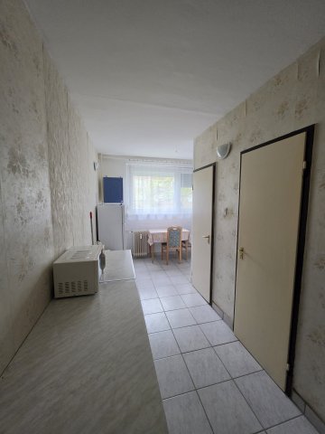 Kiadó panellakás, albérlet, Miskolcon, Thököly Imre utcában