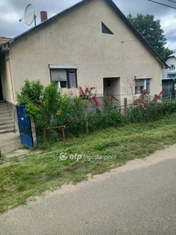 Eladó családi ház, Karancskeszin 19.3 M Ft, 3 szobás