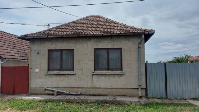 Eladó családi ház, Medgyesegyházán 14 M Ft, 3 szobás
